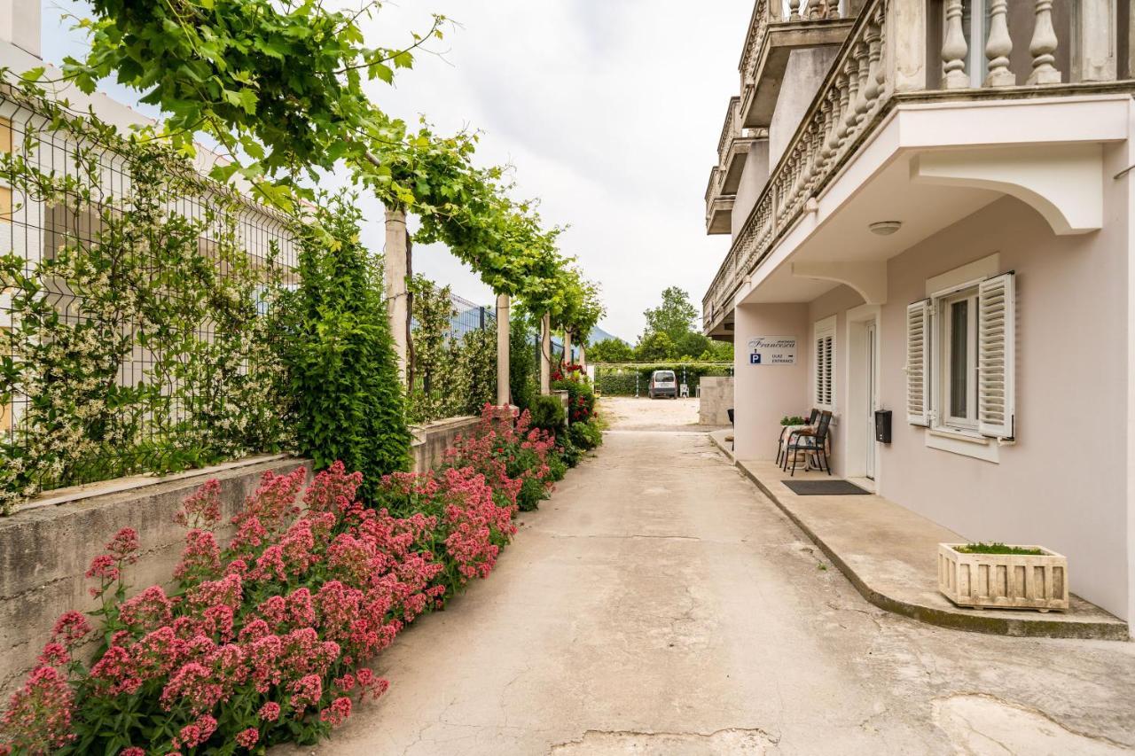 Francesca Guest house